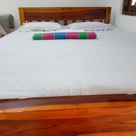 מלון פולונרואה Deer Garden Guest מראה חיצוני תמונה