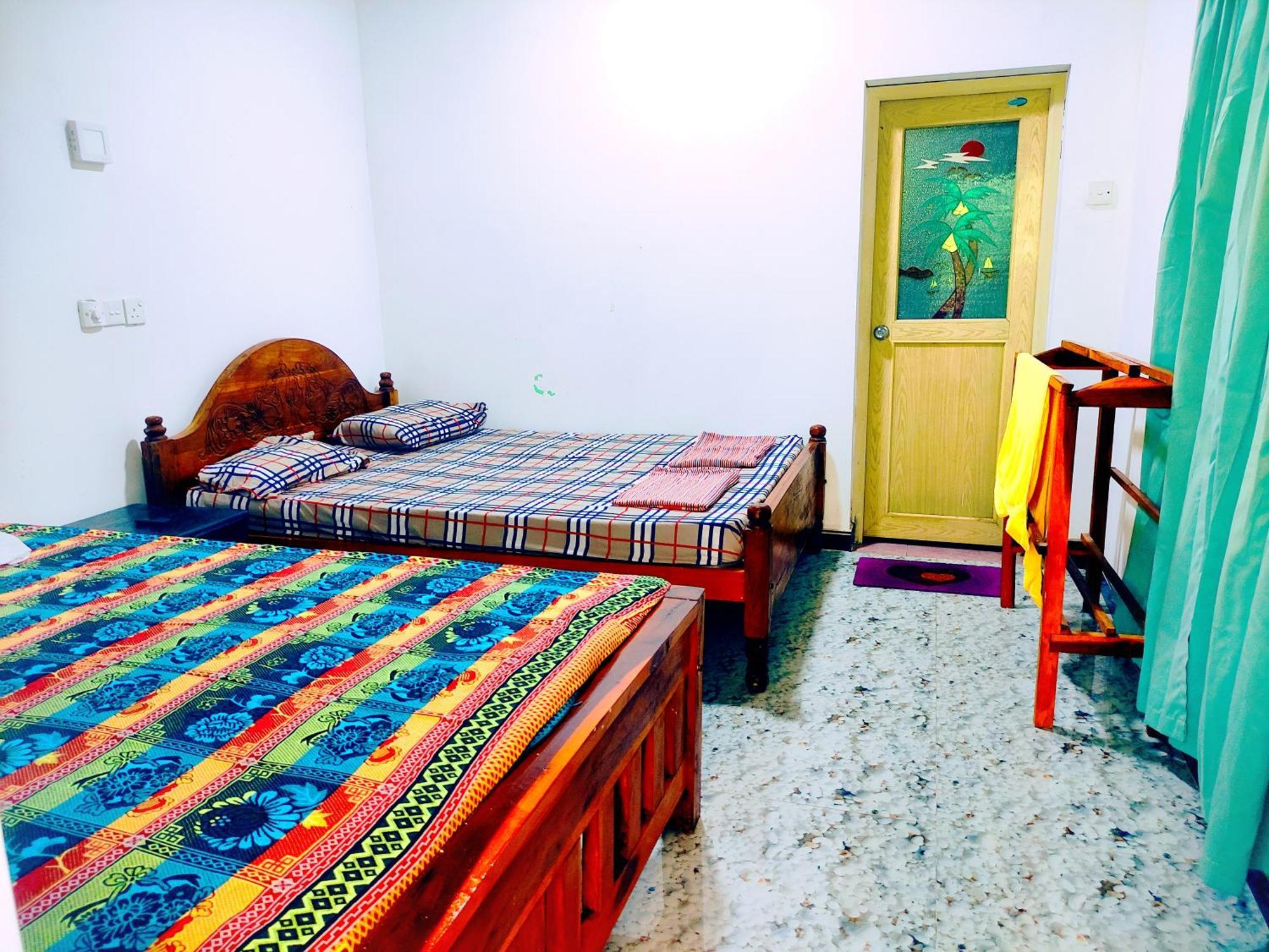 מלון פולונרואה Deer Garden Guest מראה חיצוני תמונה