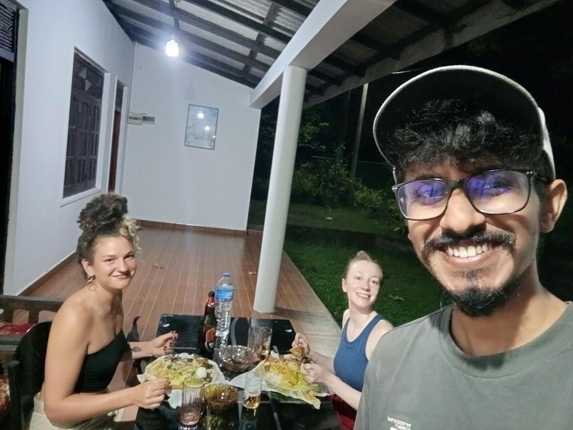 מלון פולונרואה Deer Garden Guest מראה חיצוני תמונה