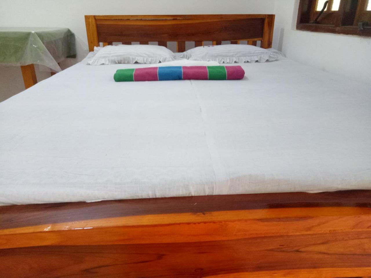 מלון פולונרואה Deer Garden Guest מראה חיצוני תמונה